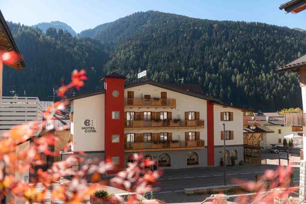 Wyjazdy narciarskie Val di Sole - Oferta z Hotelem Cova